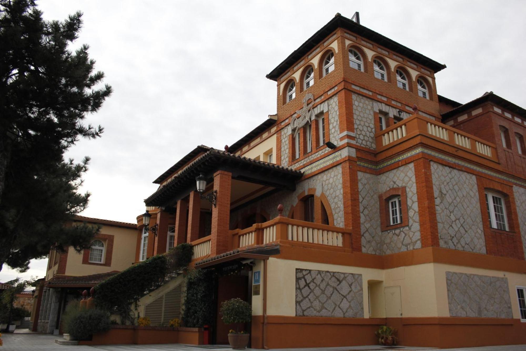Gran Hostal El Chiscon Colmenar Viejo Exterior photo